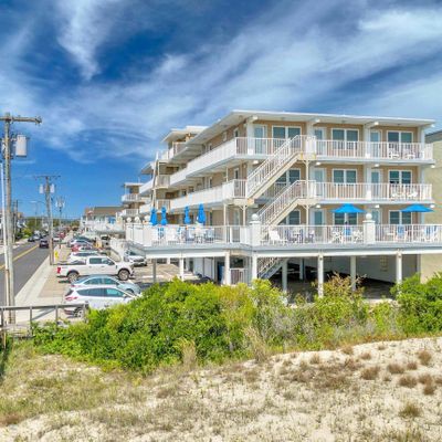 8401 Atlantic Ave, Wildwood Crest, NJ 08260