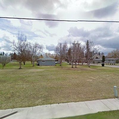 1013 E 7th St #F, Whitefish, MT 59937