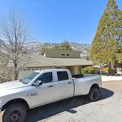 1135 Rivera Dr, Wrightwood, CA 92397