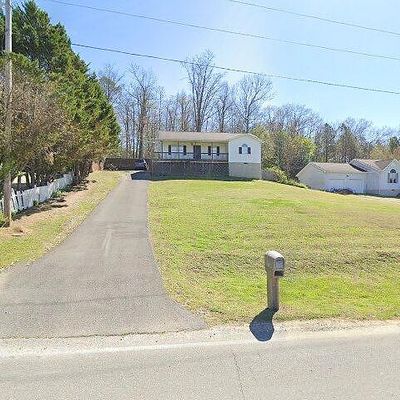 1059 Dogwood Rd, Tunnel Hill, GA 30755