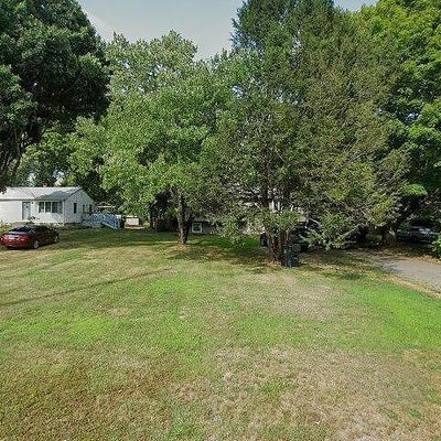 128 Old Hebron Rd, Colchester, CT 06415