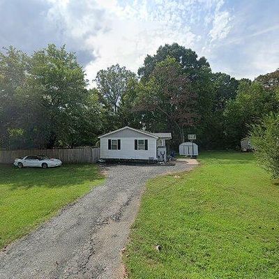 118 Shady Grove Rd, Eden, NC 27288