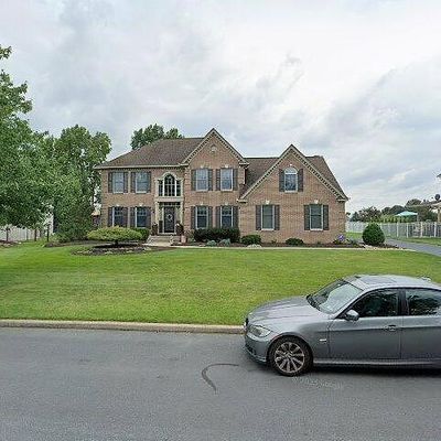 144 Forsythia Ln, Allentown, PA 18104