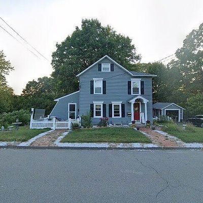 171 Eastern Dr, Middletown, CT 06457