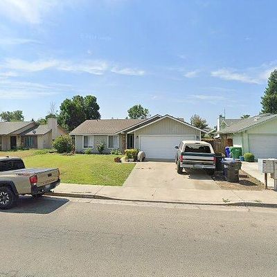 1751 W Westfield Ave, Porterville, CA 93257