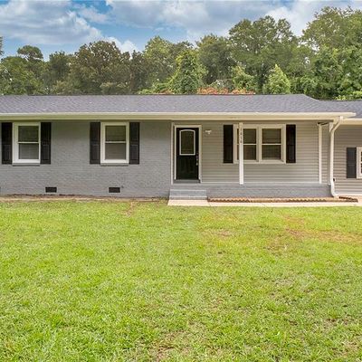 1616 Dolphin St, Spring Lake, NC 28390