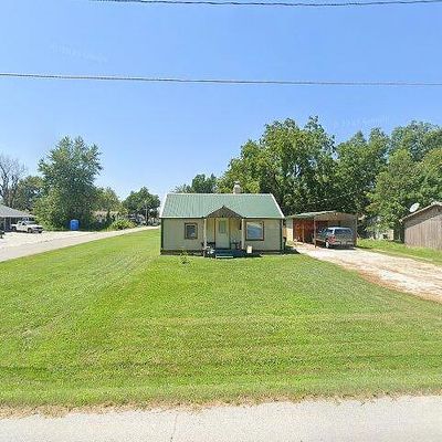 203 S Division St, Seymour, MO 65746