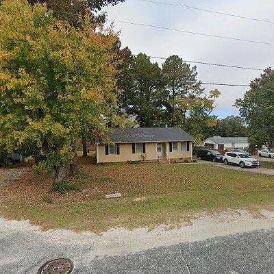 204 Dianne Dr, Cheraw, SC 29520