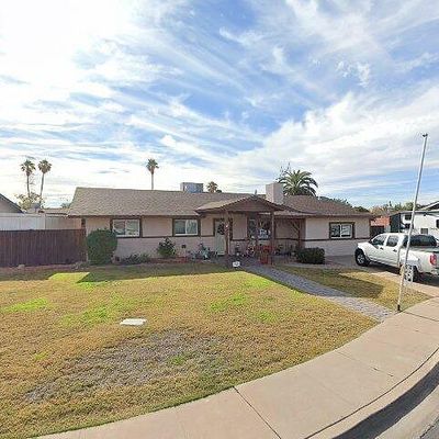 2215 E Des Moines Cir, Mesa, AZ 85213