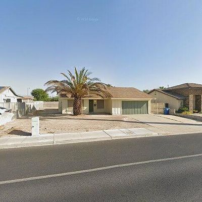 2102 E Russell Rd, Las Vegas, NV 89119