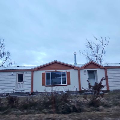 212 S 1 St St, Brewster, WA 98812