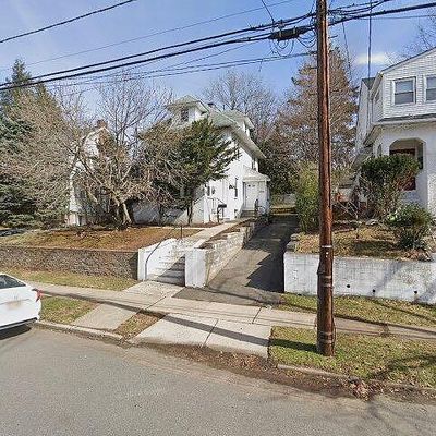 215 Larch Ave, Teaneck, NJ 07666