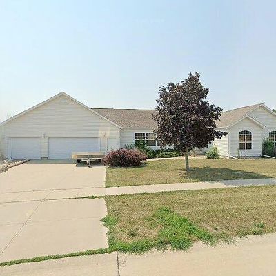 2704 Belle St Sw, Cedar Rapids, IA 52404