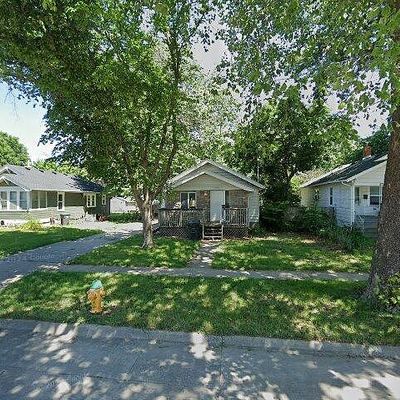 2722 E Grand Ave, Des Moines, IA 50317