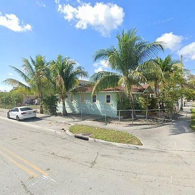 2456 Nw 28 Th St, Miami, FL 33142