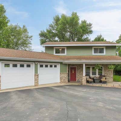 306 Doppy Ln, Le Sueur, MN 56058