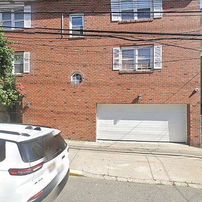 310 70 Th St #1 E, Guttenberg, NJ 07093