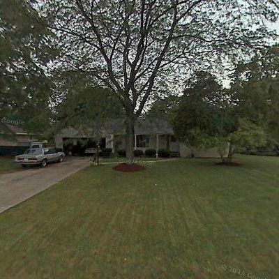 315 Meadow Ln, Walbridge, OH 43465