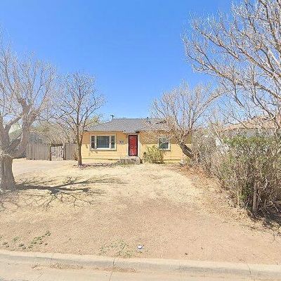 321 N Meredith Ave, Dumas, TX 79029