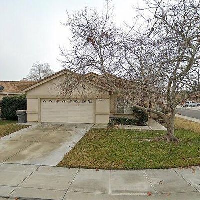 321 Mount Whitney Dr, Woodland, CA 95695