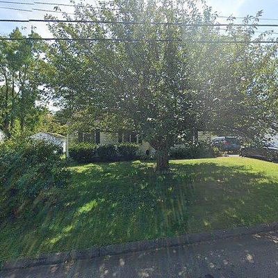 33 Connery Rd, Middletown, CT 06457