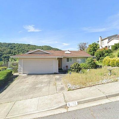 3762 Carol St, Pinole, CA 94564