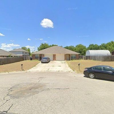 402 Topeka Ct, Nolanville, TX 76559