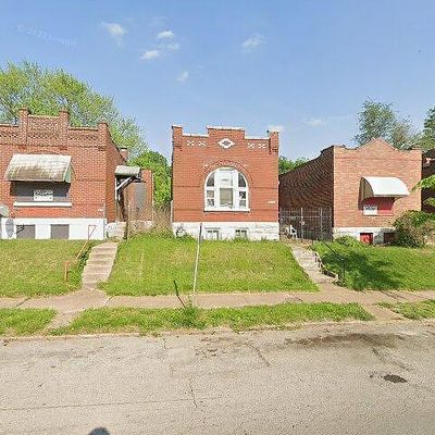 4038 California Ave, Saint Louis, MO 63118