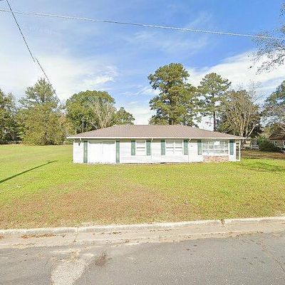 409 E Clay St, Whiteville, NC 28472