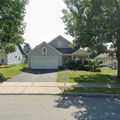 50 Victoria Dr, Belvidere, NJ 07823