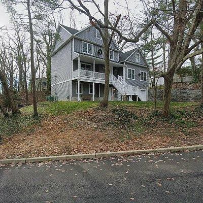 522 S Riverside Dr, Neptune, NJ 07753