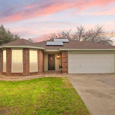 4501 Royal Springs Dr, Arlington, TX 76001