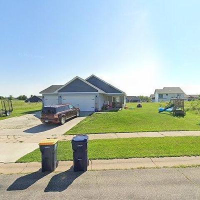 458 Highland Dr, Ellsworth, WI 54011