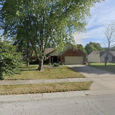 5634 Pine Knoll Blvd, Noblesville, IN 46062