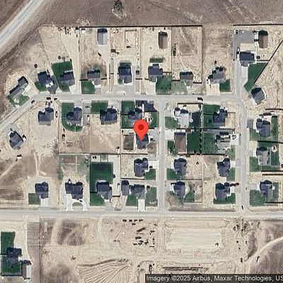 566 Blue Sky Dr, Mills, WY 82604