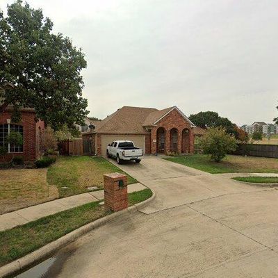 5700 Kelly Ct, Haltom City, TX 76137