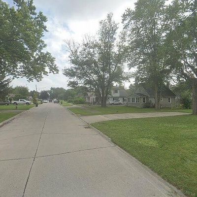 5902 Huron St, Taylor, MI 48180