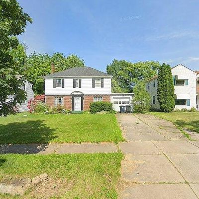 599 Dorchester Rd, Akron, OH 44320