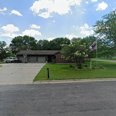 6 6 Th St Ne, Melrose, MN 56352