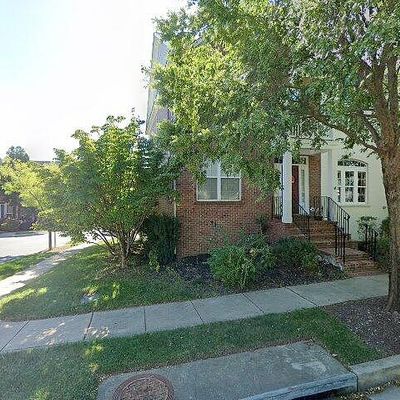 600 Garden View Sq, Rockville, MD 20850