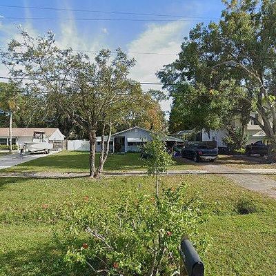 605 Shore Dr E, Oldsmar, FL 34677