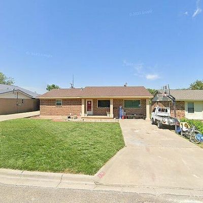 610 S Indiana St, Perryton, TX 79070