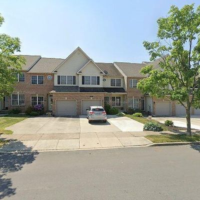 6632 Mine Dr, Macungie, PA 18062