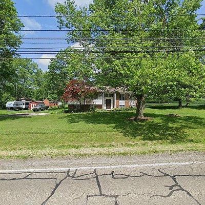 677 W Nimisila Rd, New Franklin, OH 44319