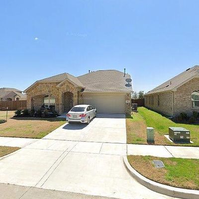 704 Grassland Way, Arlington, TX 76002