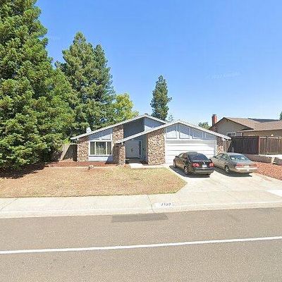 7137 Spicer Dr, Citrus Heights, CA 95621