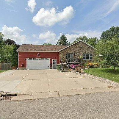 616 Betty Ave, Worthington, MN 56187