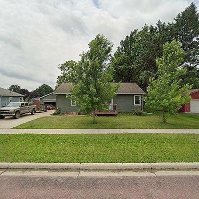 620 6 Th St Sw, Wells, MN 56097