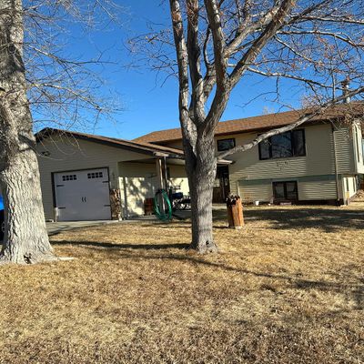 620 Absaroka Trl, Glenrock, WY 82637