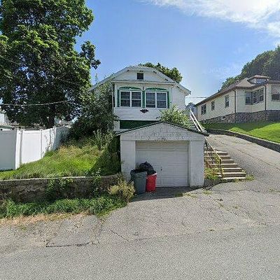 64 Garfield Ave, Woburn, MA 01801